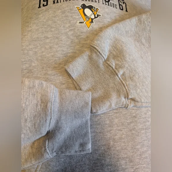 Gray Pittsburgh Penguins Hockey Hoodie - Picture 10 of 10